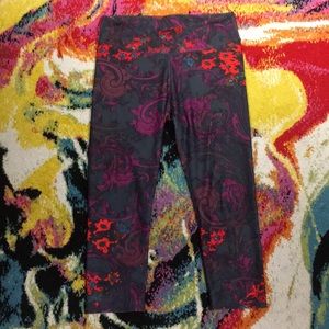 Paisley Fabletics Cropped Leggings